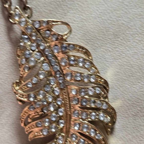 Leaf or Feather Necklace Rhinestones Gold Tone Chain Long Fall Fashion Jewelry - Picture 7 of 15